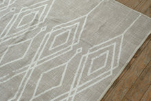 Load image into Gallery viewer, Diamond Ruggable - 5' x 7'