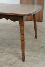 Load image into Gallery viewer, Traditional Wood Extendable Dining Table with Turned Legs and Extension Leaves