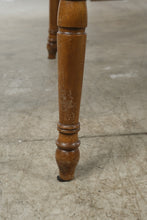 Load image into Gallery viewer, Traditional Wood Extendable Dining Table with Turned Legs and Extension Leaves