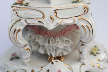 Load image into Gallery viewer, Dresden Sandizell Porcelain Lady Playing Piano