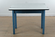 Load image into Gallery viewer, Enamel-Top Kitchen Table with Pull-Out Leaves – Charming & Versatile