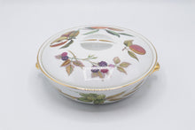 Load image into Gallery viewer, Royal Worcester Evesham England Covered Casserole Dish 8 Inch