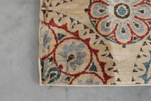 Load image into Gallery viewer, Ferris 5' x 8' Medallion Rug by Oriental Weavers