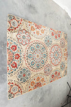 Load image into Gallery viewer, Ferris 5' x 8' Medallion Rug by Oriental Weavers