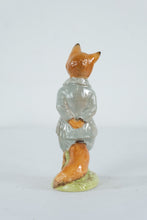 Load image into Gallery viewer, Beswick Beatrix Potter Foxy Whiskered Gentleman Figure BP3a England