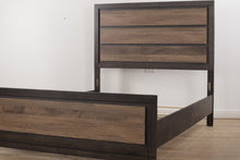 Load image into Gallery viewer, Frontier Full Size Bed by Hooker
