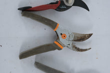 Load image into Gallery viewer, Garden Hand Tool Lot – Corona BP 3350 Pruner, Fiskars Pruners, and Stainless Steel Hand Trowel (4-Piece Set)