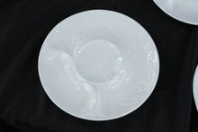Load image into Gallery viewer, Vintage Gien France White Artichoke Faience Majolica Plates Set of 6