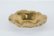 Load image into Gallery viewer, Golden Center Flowering Bowl