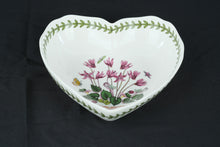 Load image into Gallery viewer, Portmeirion Botanic Garden Heart Dish Ivy Leaved Cyclamen 8.5 Inch Susan Williams Ellis