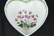 Load image into Gallery viewer, Portmeirion Botanic Garden Heart Dish Ivy Leaved Cyclamen 8.5 Inch Susan Williams Ellis