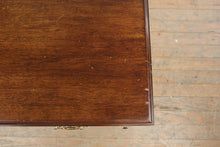 Load image into Gallery viewer, Henkel Harris Mahogany Bachelor's Chest Style 2401
