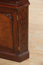 Load image into Gallery viewer, Henkel Harris Mahogany Georgian Corner Cabinet – Style 1192