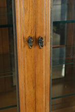 Load image into Gallery viewer, Henredon Monumental Aegean Crystal Curio China Hutch Cabinet