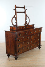 Load image into Gallery viewer, Henredon Historic Natchez Flame Mahogany Dresser with Mirror and Dressing Chest