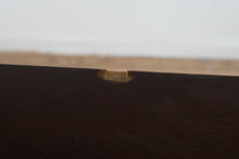 Load image into Gallery viewer, Hibriten Furniture Mahogany Serpentine Chest of Drawers Dresser