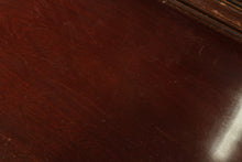 Load image into Gallery viewer, Hibriten Furniture Mahogany Vanity Desk with Mirror, Traditional Dressing Table