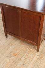 Load image into Gallery viewer, Hooker Furniture Traditional Executive Desk with Drop Front Keyboard Drawer