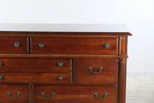 Load image into Gallery viewer, Hooker Furniture Leesburg Traditional Mahogany Dresser