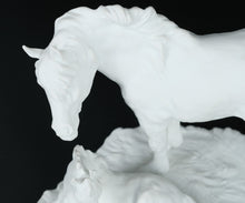 Load image into Gallery viewer, Kaiser Limited Edition Mare & Foal – White Bisque Porcelain Sculpture (#1726/5000)