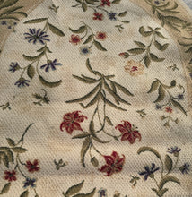 Load image into Gallery viewer, Shaw Living Oval Floral Area Rug Cream Green Red Flowers 5 x 8 Cottage Style
