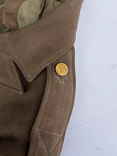 Load image into Gallery viewer, World War II US Army Officer Wool Service Uniform Jacket and Trousers Complete Set