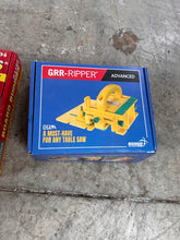 Load image into Gallery viewer, Woodstock Board Buddies W1104 Microjig GRR Ripper Rockler Bench Cookie 3pc Lot
