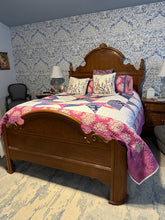 Load image into Gallery viewer, Lexington Furniture “Victorian Sampler” Queen Bed