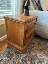 Load image into Gallery viewer, Samuel Lawrence Solid Oak Nightstand with Carved Shell Motif
