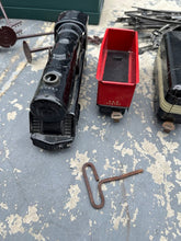 Load image into Gallery viewer, Vintage Marx Wind-Up Tin Train Set – Pennsylvania, New York Central, Caboose No. 536 + Track & Key