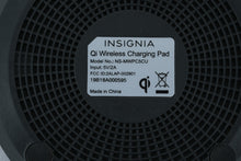 Load image into Gallery viewer, Insignia Qi Wireless Charging Pad NS-MWPC5CU with Power Adapter
