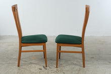 Load image into Gallery viewer, Alf Uno Italian Modern Extendable Dining Table and 8 Chairs