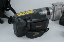 Load image into Gallery viewer, JVC GR SXM915 Super VHS Camcorder Bundle Remote Charger Case