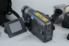 Load image into Gallery viewer, JVC GR SXM915 Super VHS Camcorder Bundle Remote Charger Case