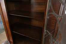 Load image into Gallery viewer, Union Furniture Co Rockford Mahogany China Cabinet Display Hutch Queen Anne Style