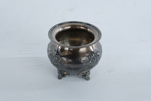 Load image into Gallery viewer, John Turton Sheffield Hand Chased Silver Plate Sugar Bowl 788 Vintage