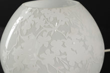 Load image into Gallery viewer, Knubbig Table Lamp