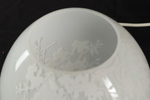 Load image into Gallery viewer, Knubbig Table Lamp