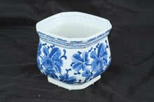 Load image into Gallery viewer, Bombay Blue & White Porcelain Planter Cachepot Floral Motif Chinoiserie Decor 7"