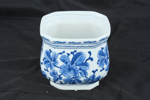 Load image into Gallery viewer, Bombay Blue & White Porcelain Planter Cachepot Floral Motif Chinoiserie Decor 7"
