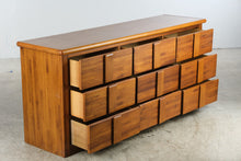 Load image into Gallery viewer, Lea Furniture Vintage Oak Nine Drawer Dresser with Sculptural Pulls