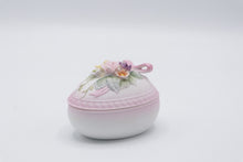 Load image into Gallery viewer, Lefton KW4741 Porcelain Floral Trinket Box Applied Flowers Pink Bow Japan