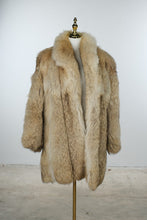 Load image into Gallery viewer, Vintage Genuine Fur Coat Womens Tan Cream Full Collar 32 Inch Length