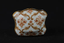 Load image into Gallery viewer, Georges Boyer Limoges Trinket Box