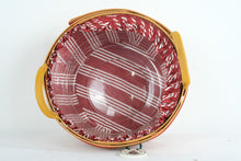 Load image into Gallery viewer, Longaberger 1999 Christmas Collection Popcorn Basket with Liner Protector and Tie On