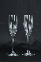 Load image into Gallery viewer, Luminarc Clear Champagne Flutes with Slender Stem