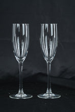 Load image into Gallery viewer, Luminarc Clear Champagne Flutes with Slender Stem