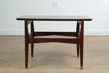 Load image into Gallery viewer, Mid-Century Modern Walnut Coffee Table