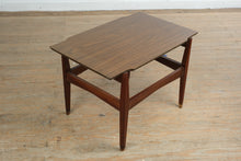 Load image into Gallery viewer, Mid-Century Modern Walnut Coffee Table