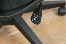 Load image into Gallery viewer, Ergonomic Mesh Executive Office Chair with Headrest Swivel Rolling Desk Chair